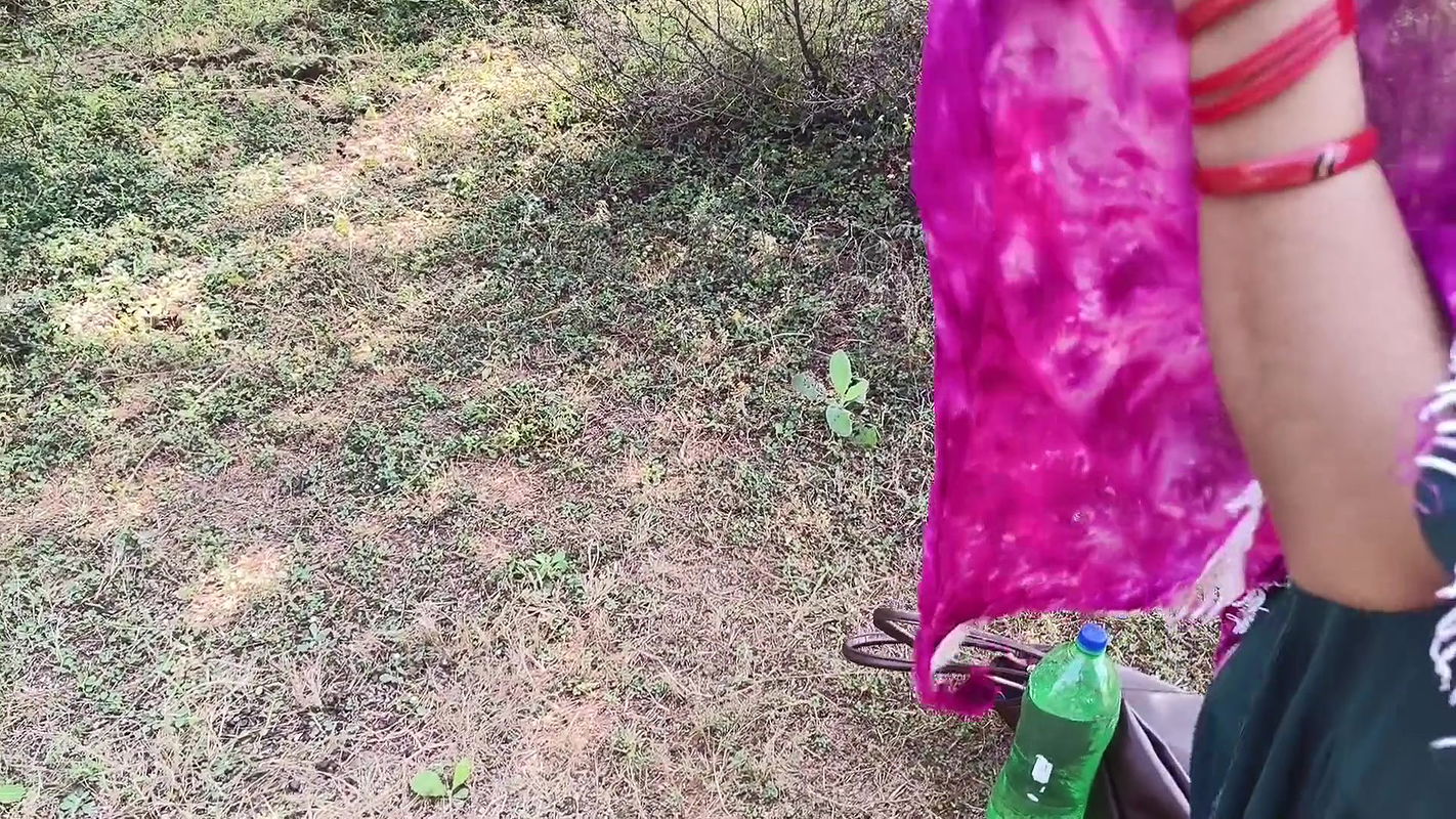 Indian Girl Fucked Hard in jungle by His Boyfriend Desi Hindi sex Video