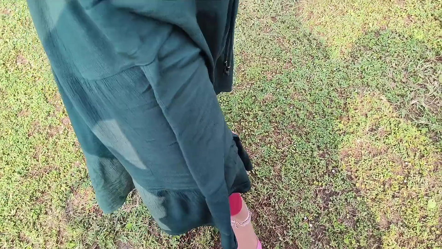 Indian girl Fucked hard by boyfriend in jungle Hindi Sex Video