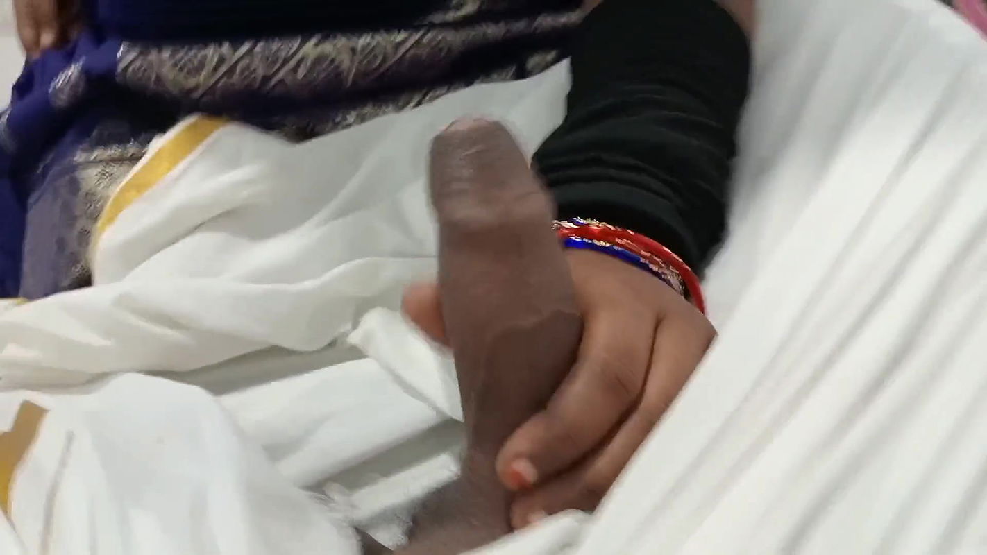 Hot Tamil Bahu rough fucked her Father in law (MAMANAAR vs MARUMAGAL)