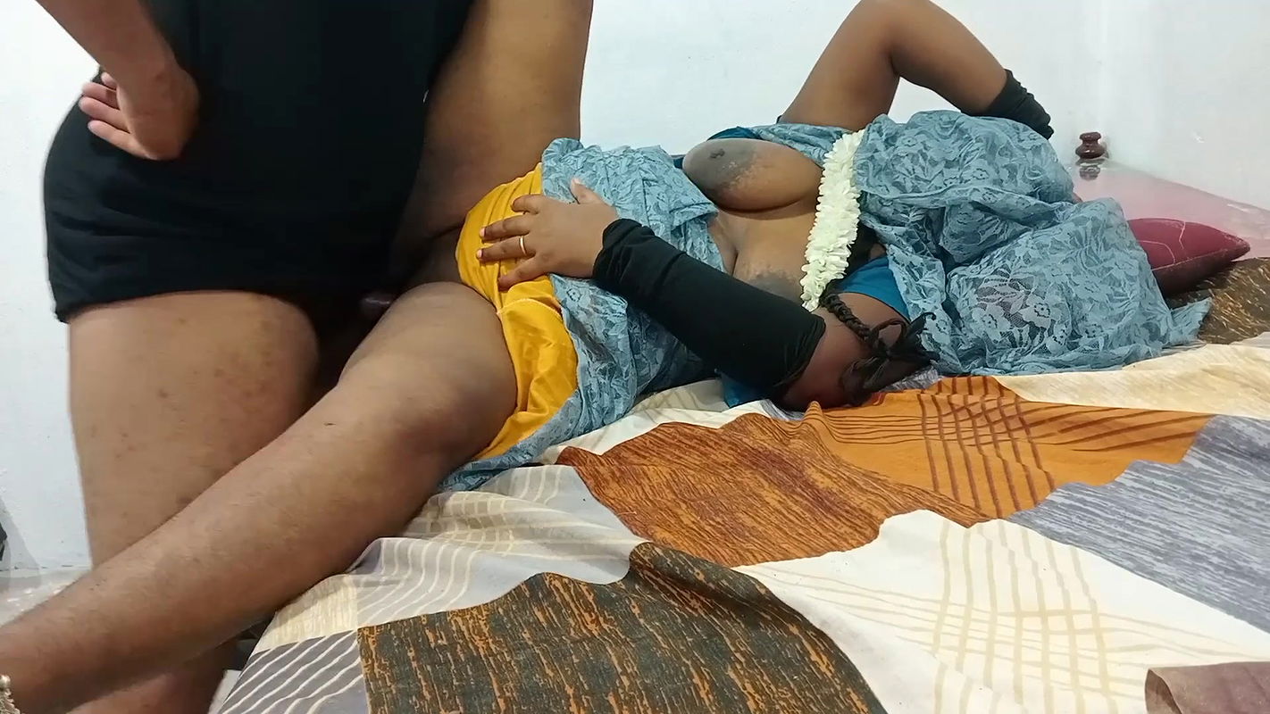 Hot Couples lip kissing and deepthroat mouth fucking