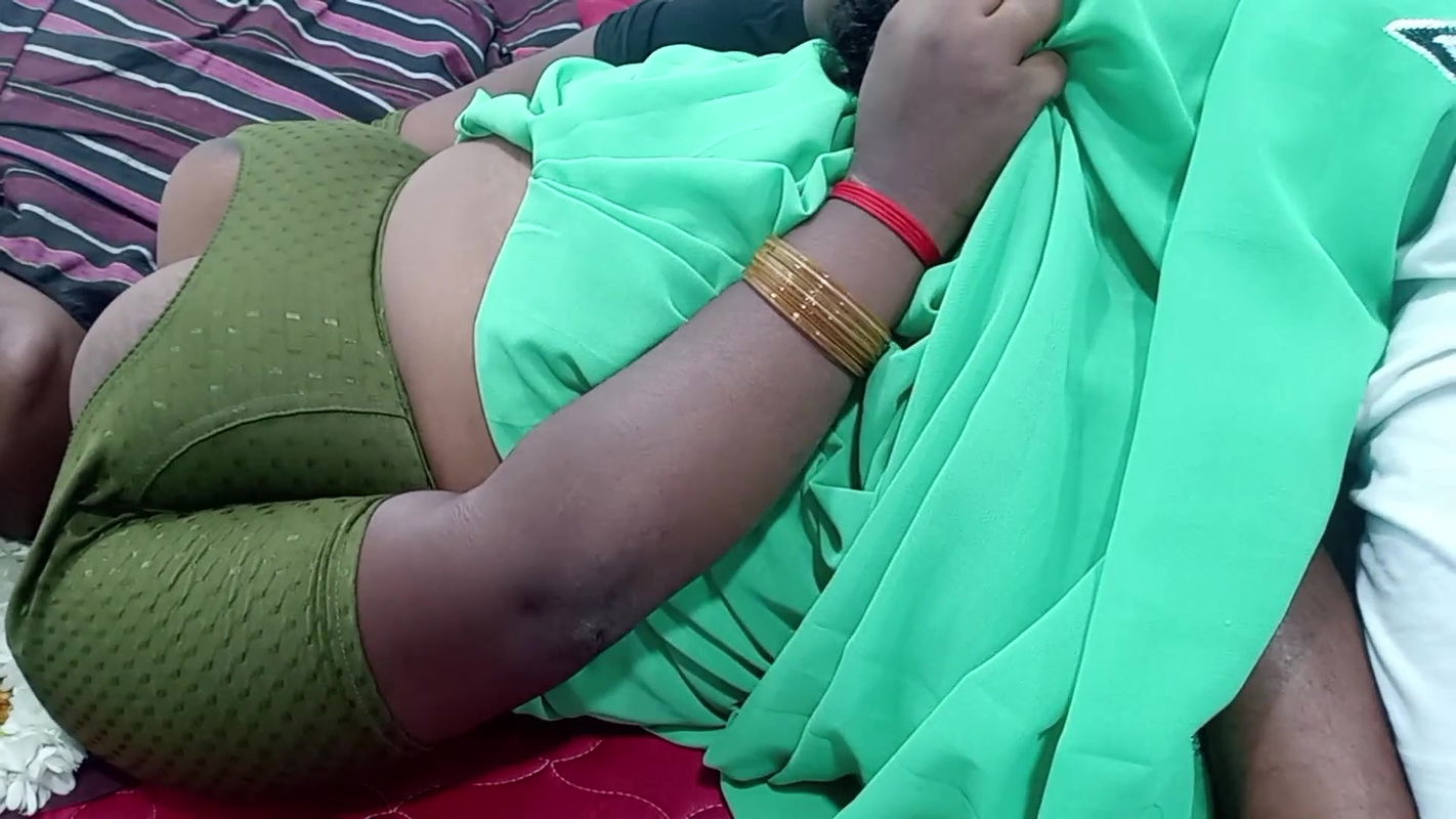 Green saree house wife pussy licking orgasm