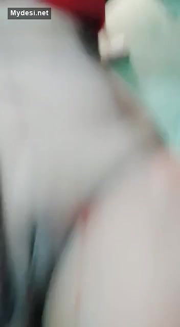 Desi sexy wife fing her pussy