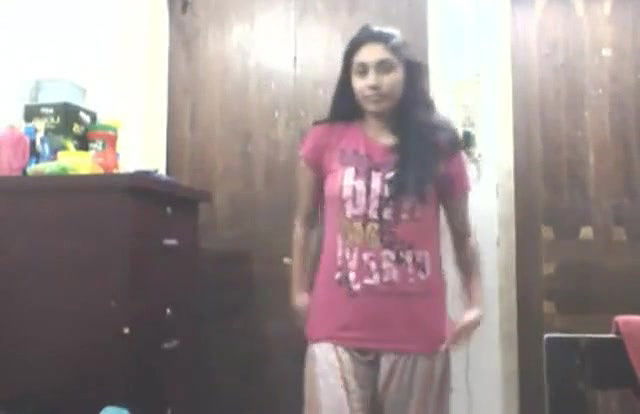 bengali girl inhalwaruittriping and trying dresses 2