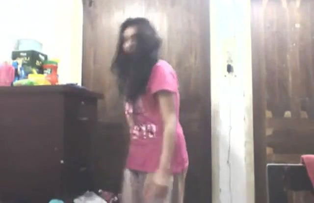 bengali girl inhalwaruittriping and trying dresses 2