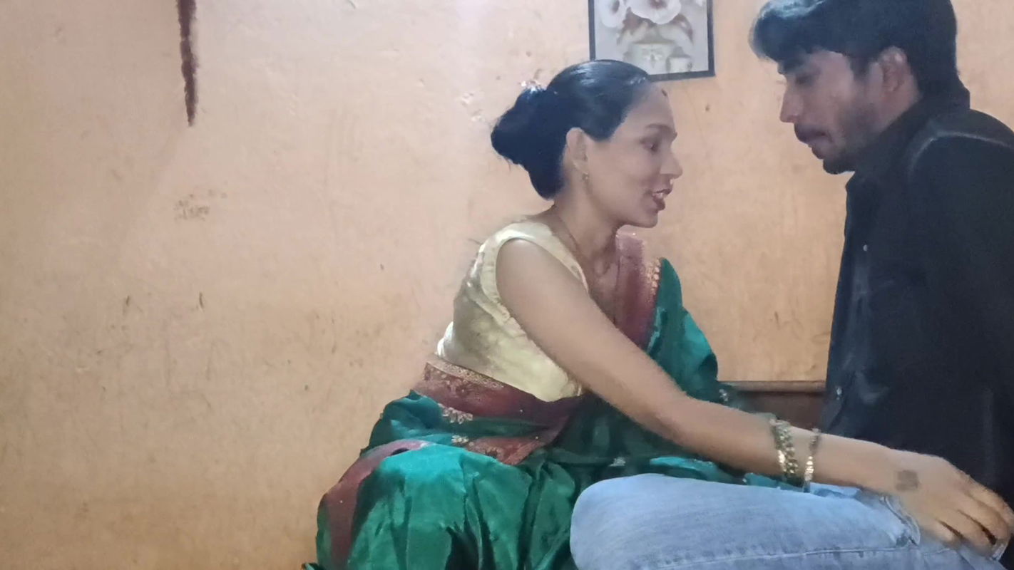 Chachi ne sex karna sikhaya hindi audio sex