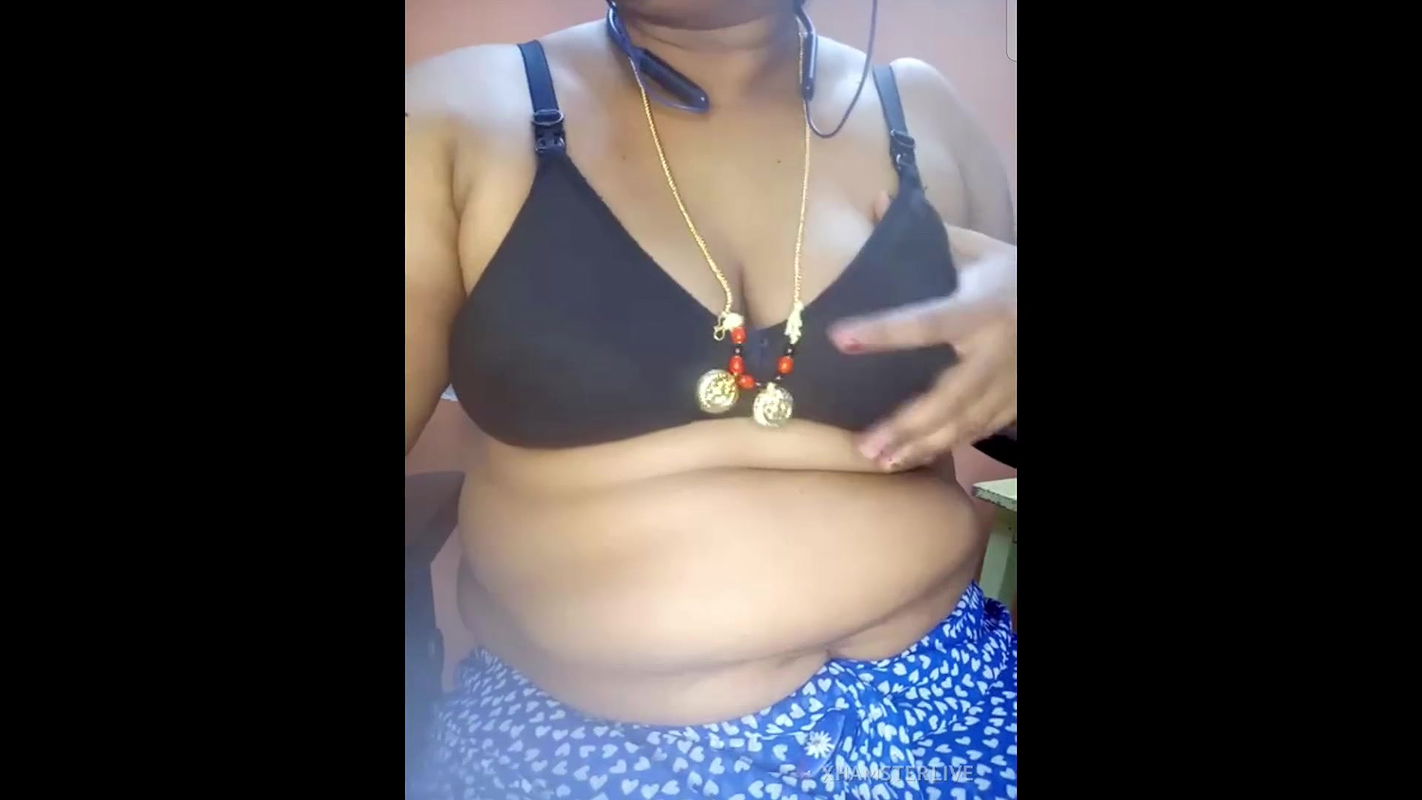 Andhra Bigtits Stepmom Bigboobs Puffy Nipples Massage With Dirty Talking About Fucking