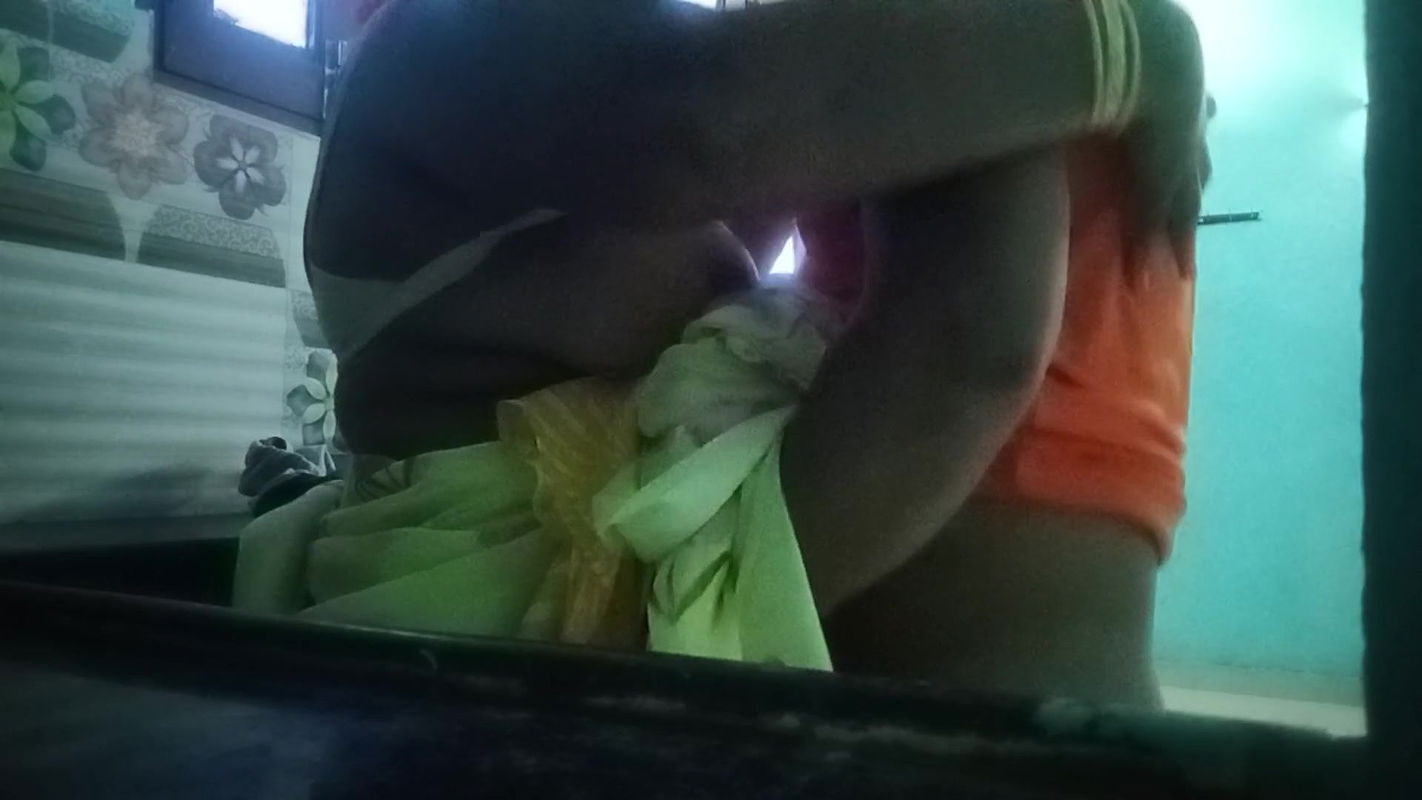 Vizag Telugu house wife reality husband fucks in kitchen doggy style hard-core dirty talk telugu-fuckers