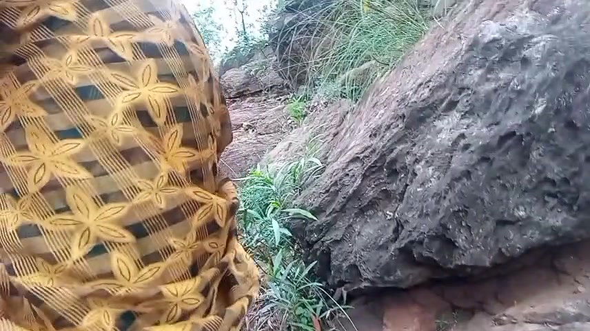 Village Bhabhi Facked by a School Student in forest