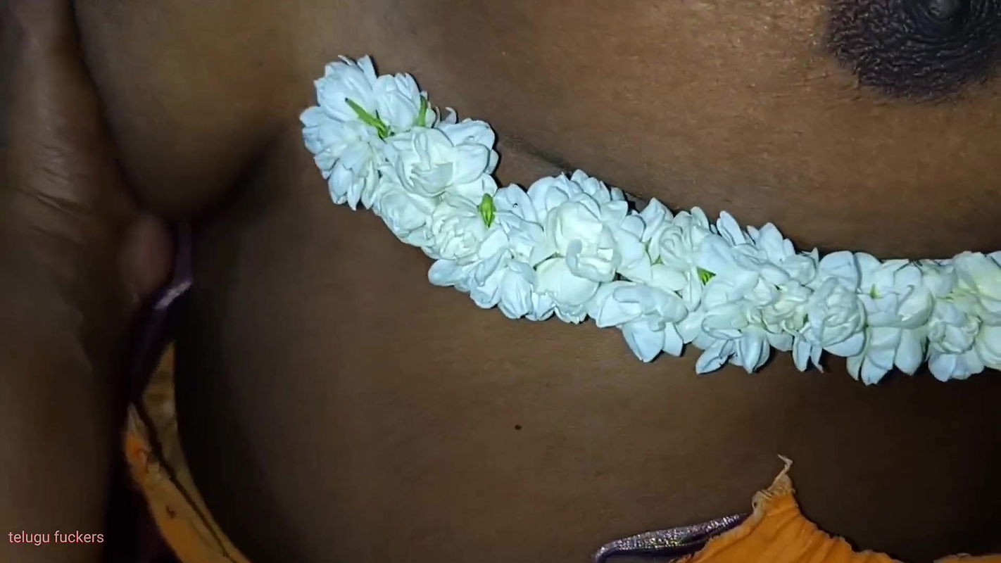 Telugu Stepsister Jasmine putting Doggy Style Fucking With Stepbrother Bigboobs Puffy Nipples Massage