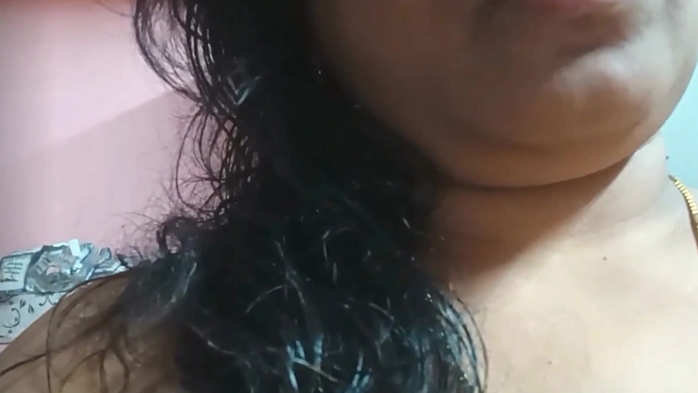 Tami ponnu boobs showing in bathroom for stepbrother natural beauty sexy lips telugu fuckers