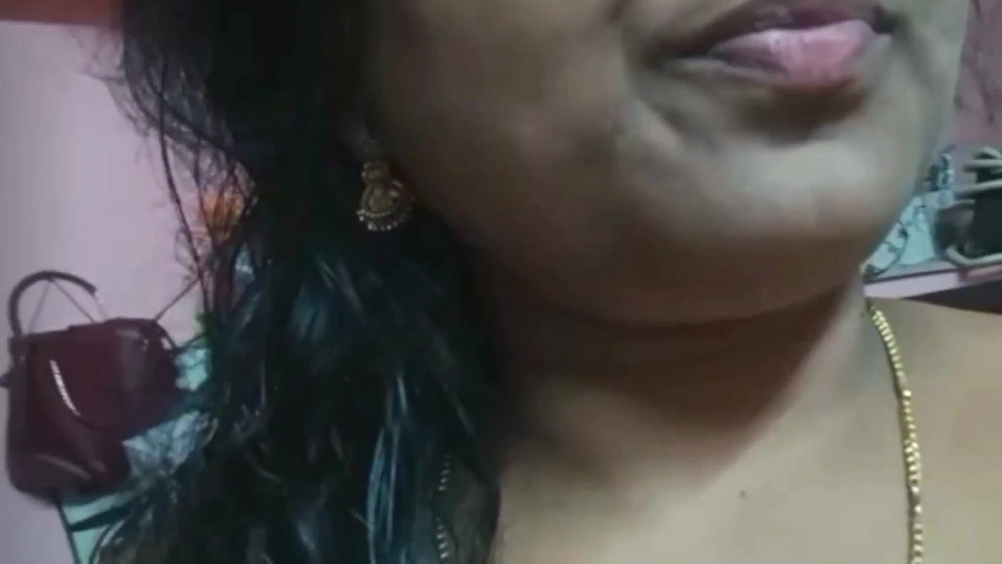 Tami ponnu boobs showing in bathroom for stepbrother natural beauty sexy lips telugu fuckers