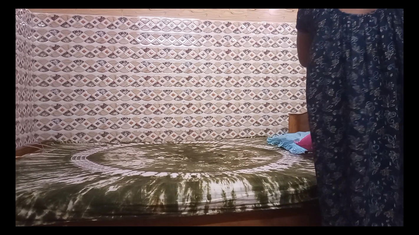 Real homemade. Indian sexy Bhabhi sex with devar cheating wife (Bangla audio ) part1. Comments for next part