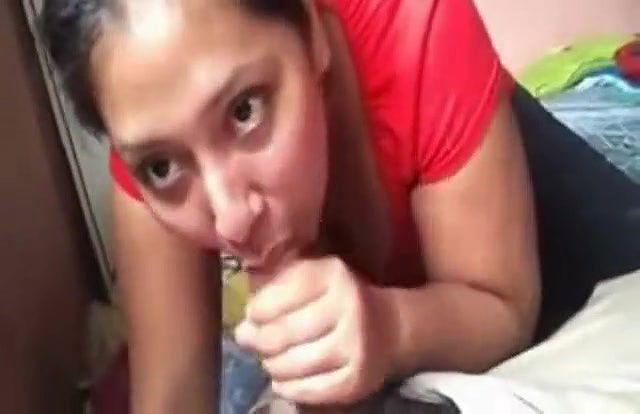 bhabhi in red top blowjob