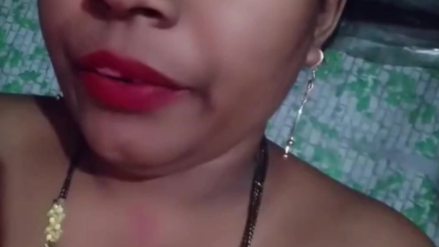 Indian sexy bhabhi big boobs massaging puffy nipples tight clitoris saggy tights telugu fuckers