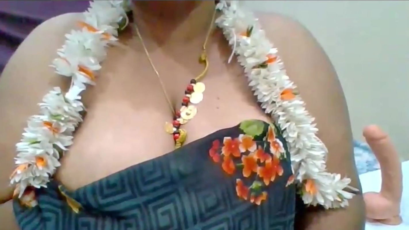 Hyderabad Telugu Bigboobs Jasmine Flowers Aunty Dirty Talks For Stepbrother Puffy Nipples Massage Shaking