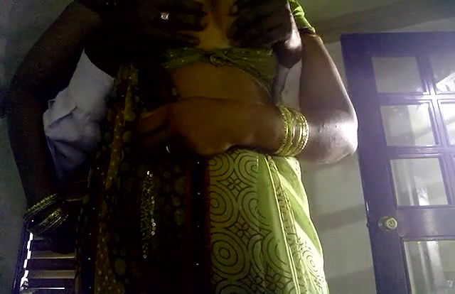bhabhi juicy boobs pressed