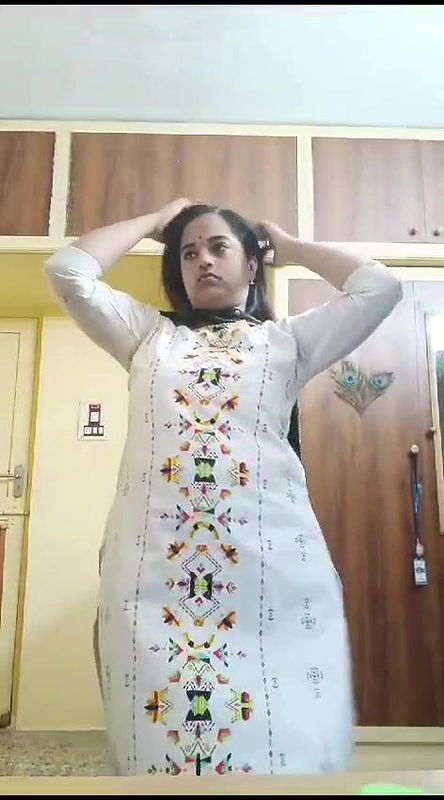 Beautiful hot chubby maal bhabhi