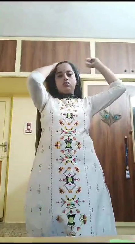 Beautiful hot chubby maal bhabhi