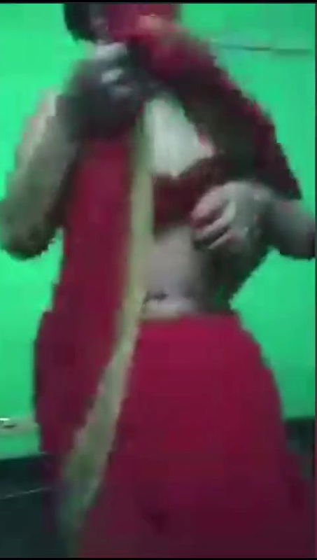 Horny Bangladeshi Housewife Gets Hard Fingering Enjoyment( Clear Bangla Audio voice ) By her Local Lover