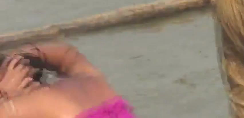 bhabhi taking bath in river