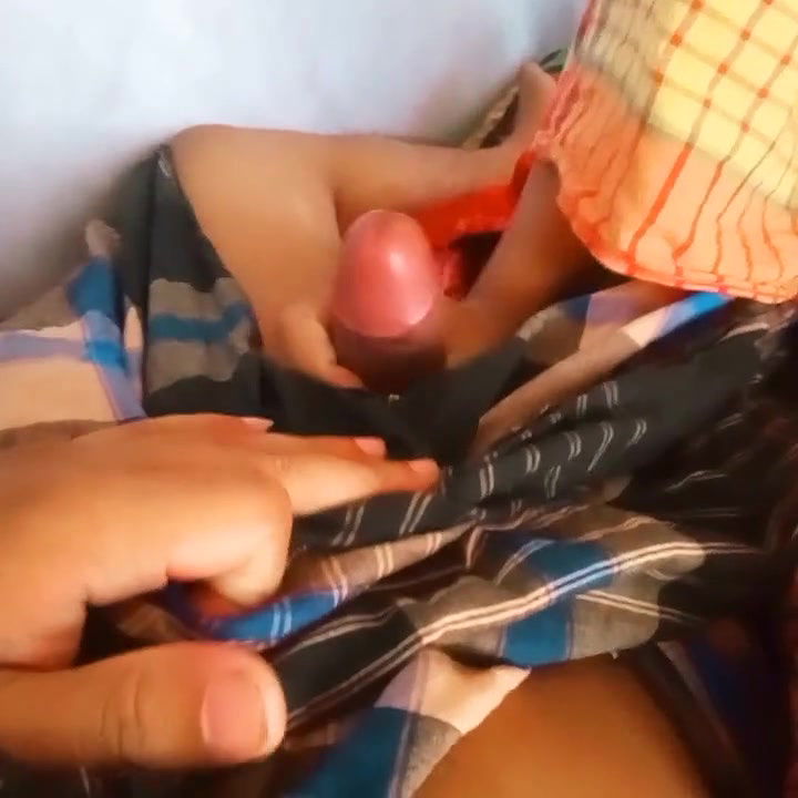 MY COUSINS HANDJOB AND SUCK MY BIG COCK