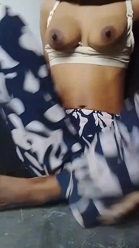 My Arabian step Sister Masturbate