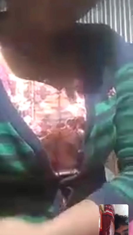 Husband and wife’s hot sex phone call was very nice and fun Bangladeshi material