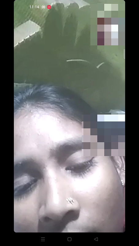 Husband and wife hot sex video Bangladeshi very beautiful material