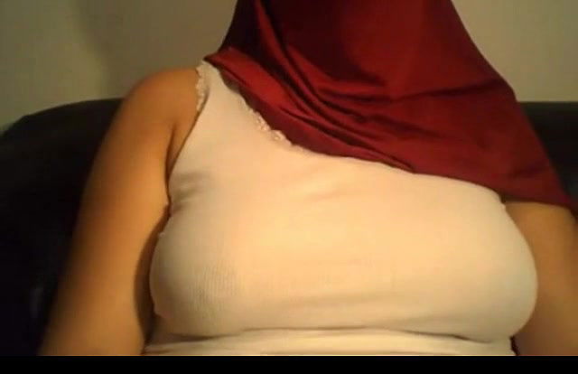 big boobs hijabi bhabhi 38d boobs