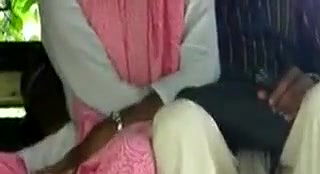 bihar couple in park