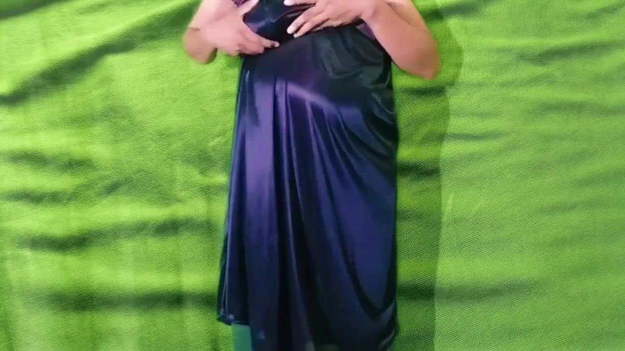 sexy hot wife has sex with installment officer