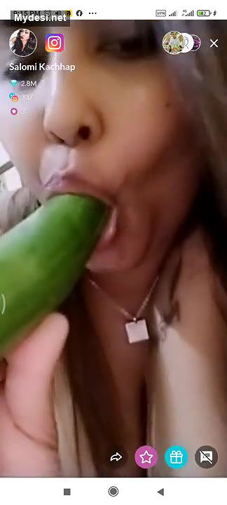 Salomi Kachhap Bhbahi Playing With Cucumber