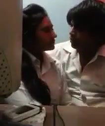 colg couple in netcafe