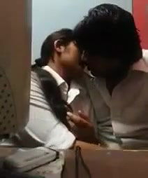 colg couple in netcafe