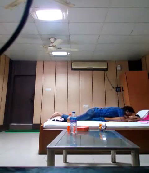 college lover bunked class and fucking in hostel