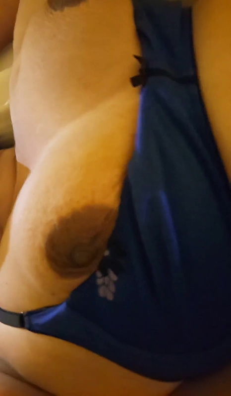 cuckold hubby recorded wife pussy eaten by friend