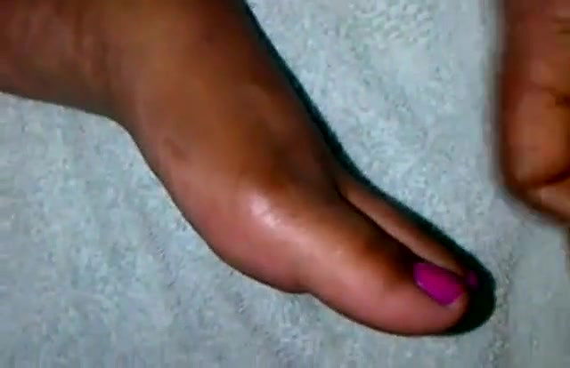 cumming on wifesexy feet