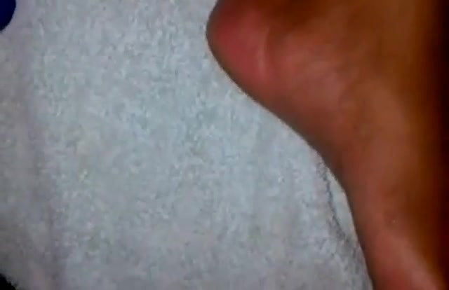 cumming on wifesexy feet