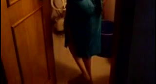 cute desi girl nice bathroom blowjob