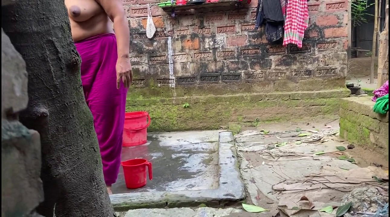 Desi hot bhabhi fucking hard fast time