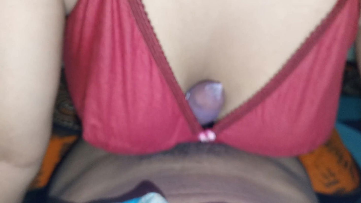 The boy was surprised to see his stepmother sucking his cock