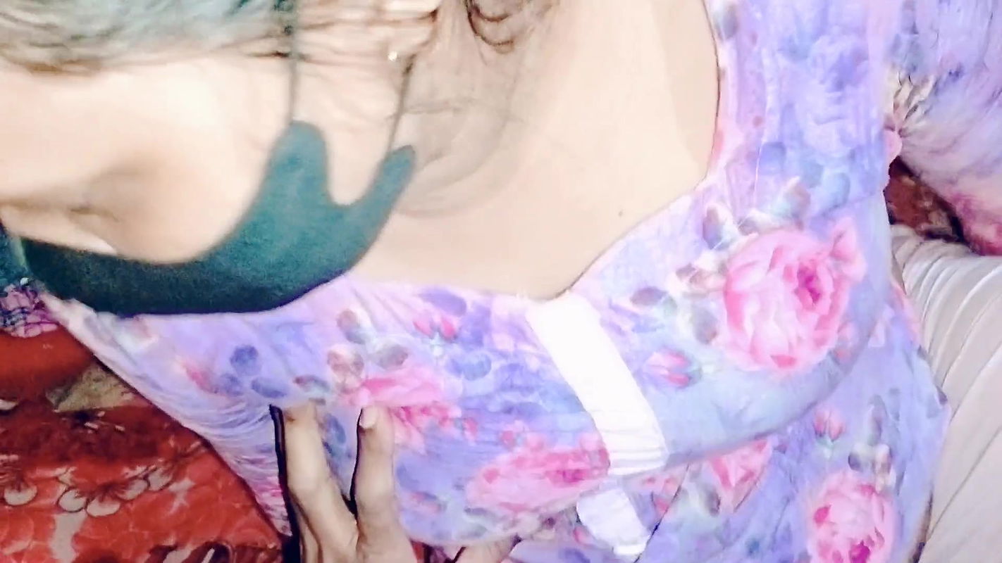 Stepmom seduces her stepson for the hardcore fucking in the hot night bangali Girls sex video