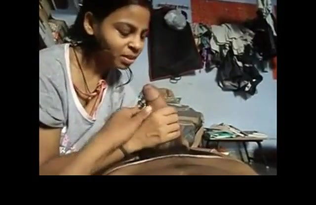 desi bhabhi giving blowjob