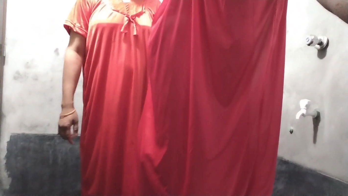 Sexy Rupali Bhabhi cheats on her husband and has sex with her neighbor friend