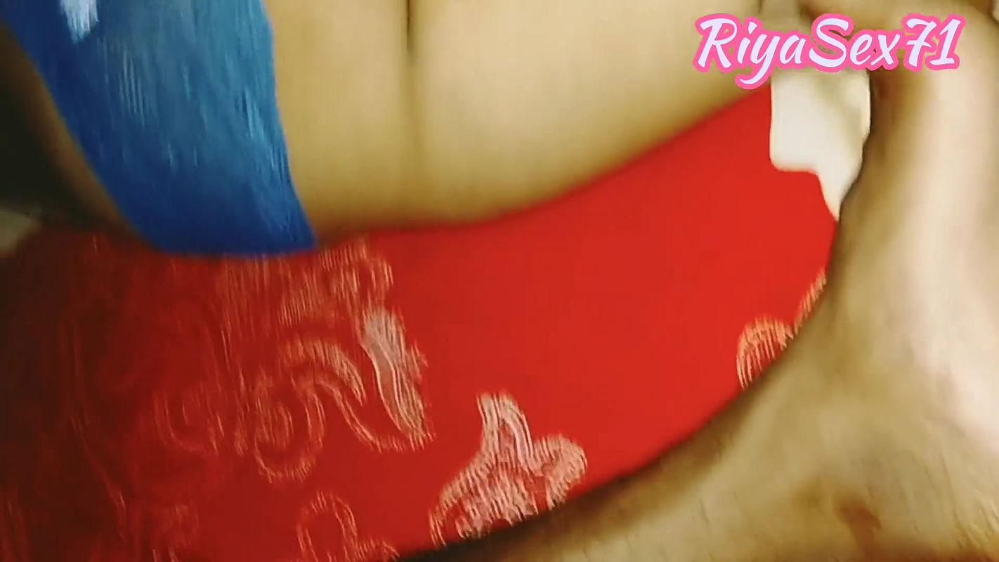 Sexy handjob by Bengali Boudi