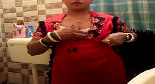 desi bhabhitripping clothes