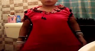 desi bhabhitripping clothes