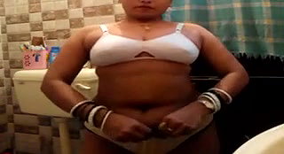 desi bhabhitripping clothes