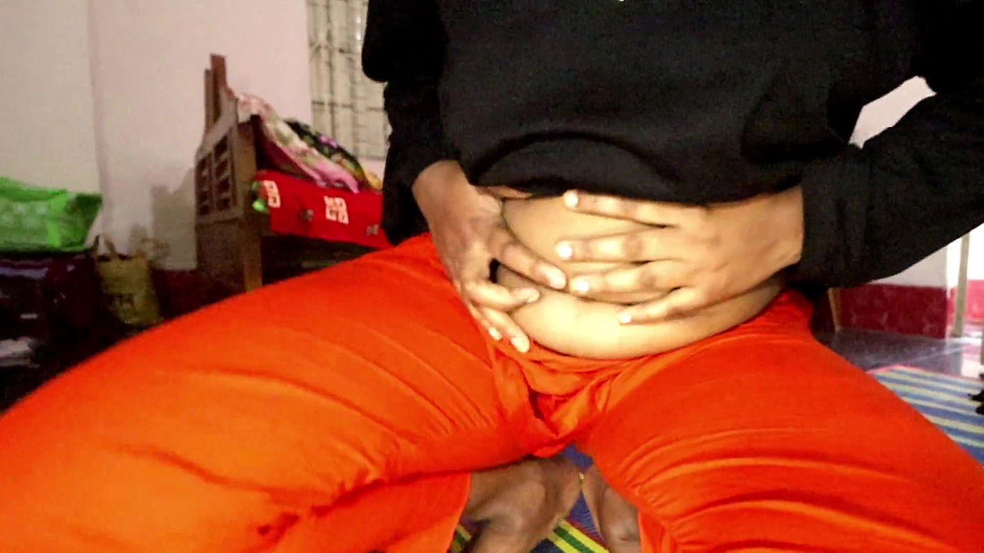 Self fingering pussy masterbation