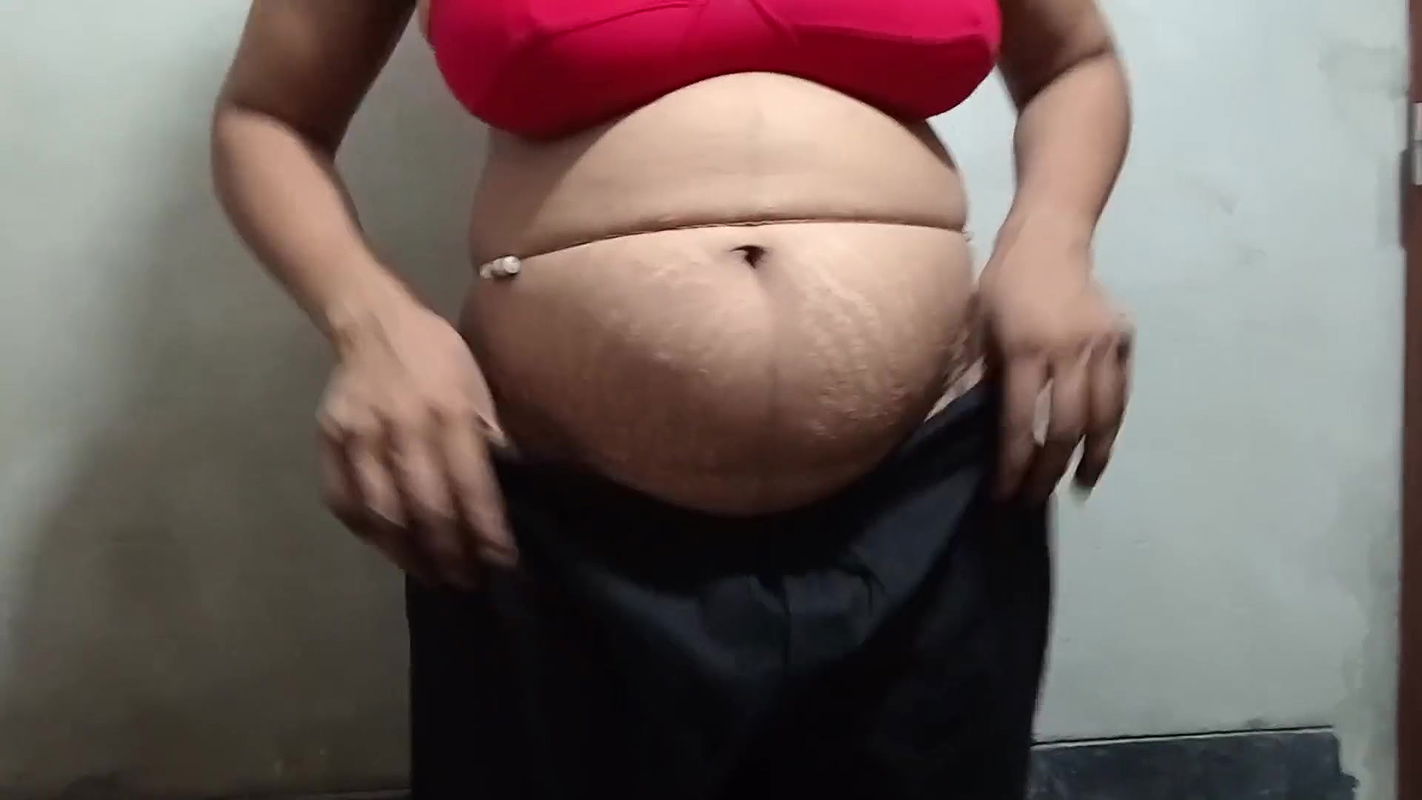 Indian sexy bhabhi takes a bath completely naked and it’s very fun